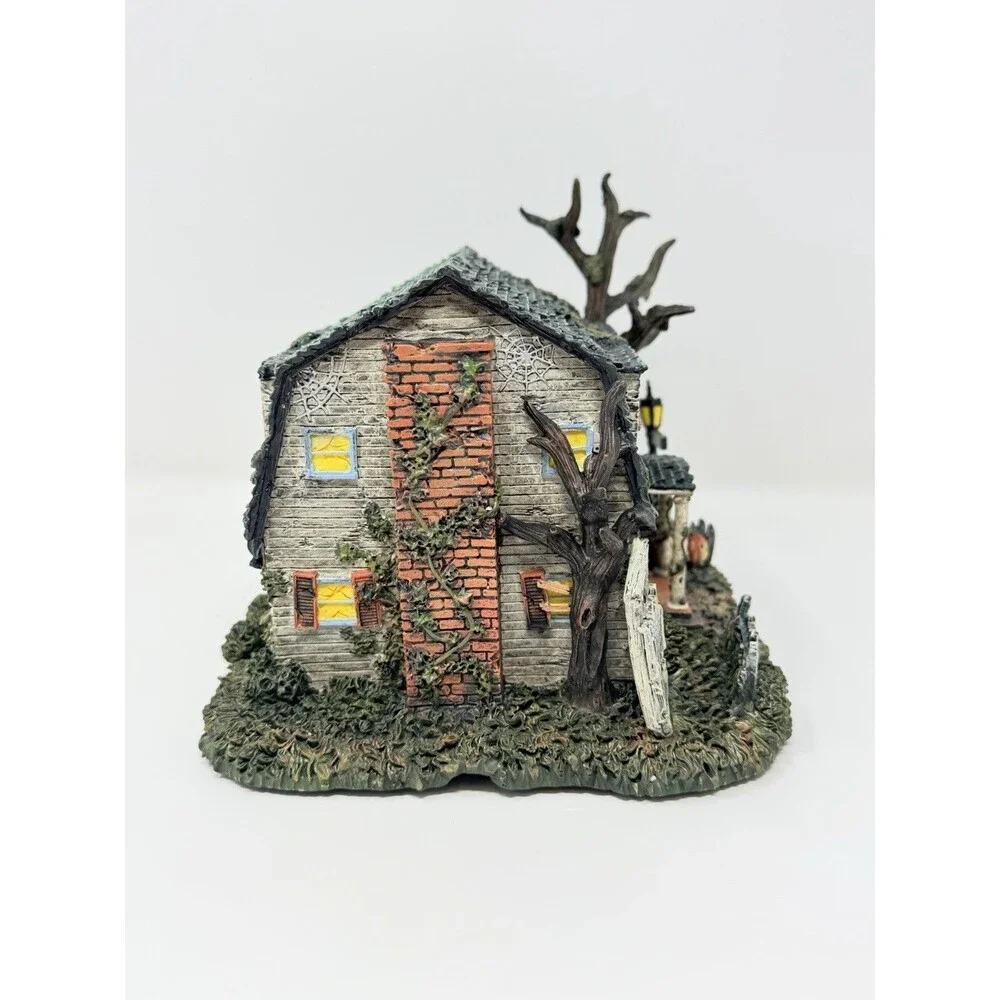 Hawthorne Village Nightmare on Elm Street 842 Elm St Village of Horror Box COA